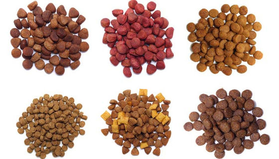 Dry pet food processing machine / geavanceerde hondeneetenmachine